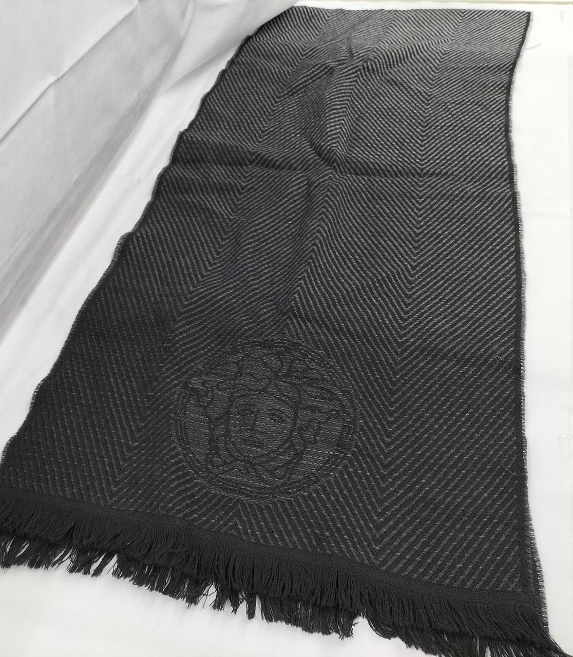 VERSACE ヘリンボーンマフラー 黒 VERSACE ヘリンボーンマフラー 黒 ヴェルサーチ ヴェルサーチェ