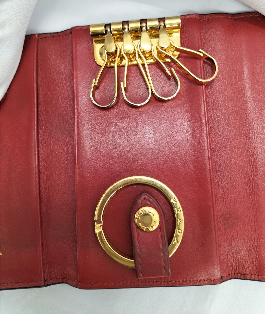 金具部分にロゴあり