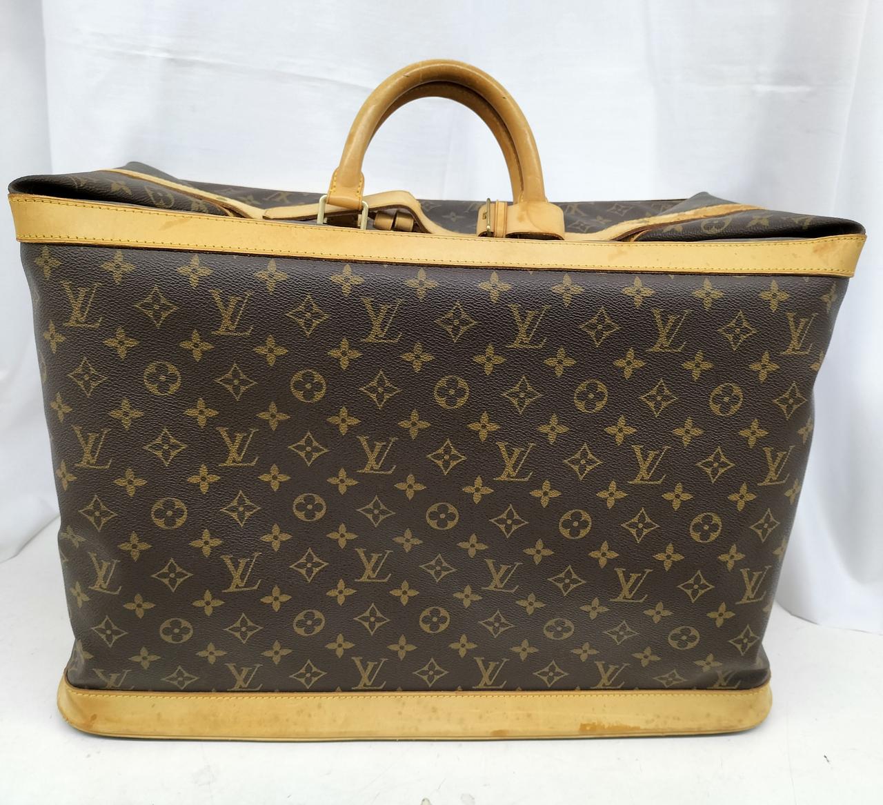 ルイ・ヴィトンの大きなボストンバッグです