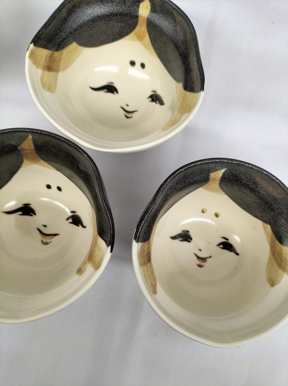 お福さん達の表情も少しずつ異なります。