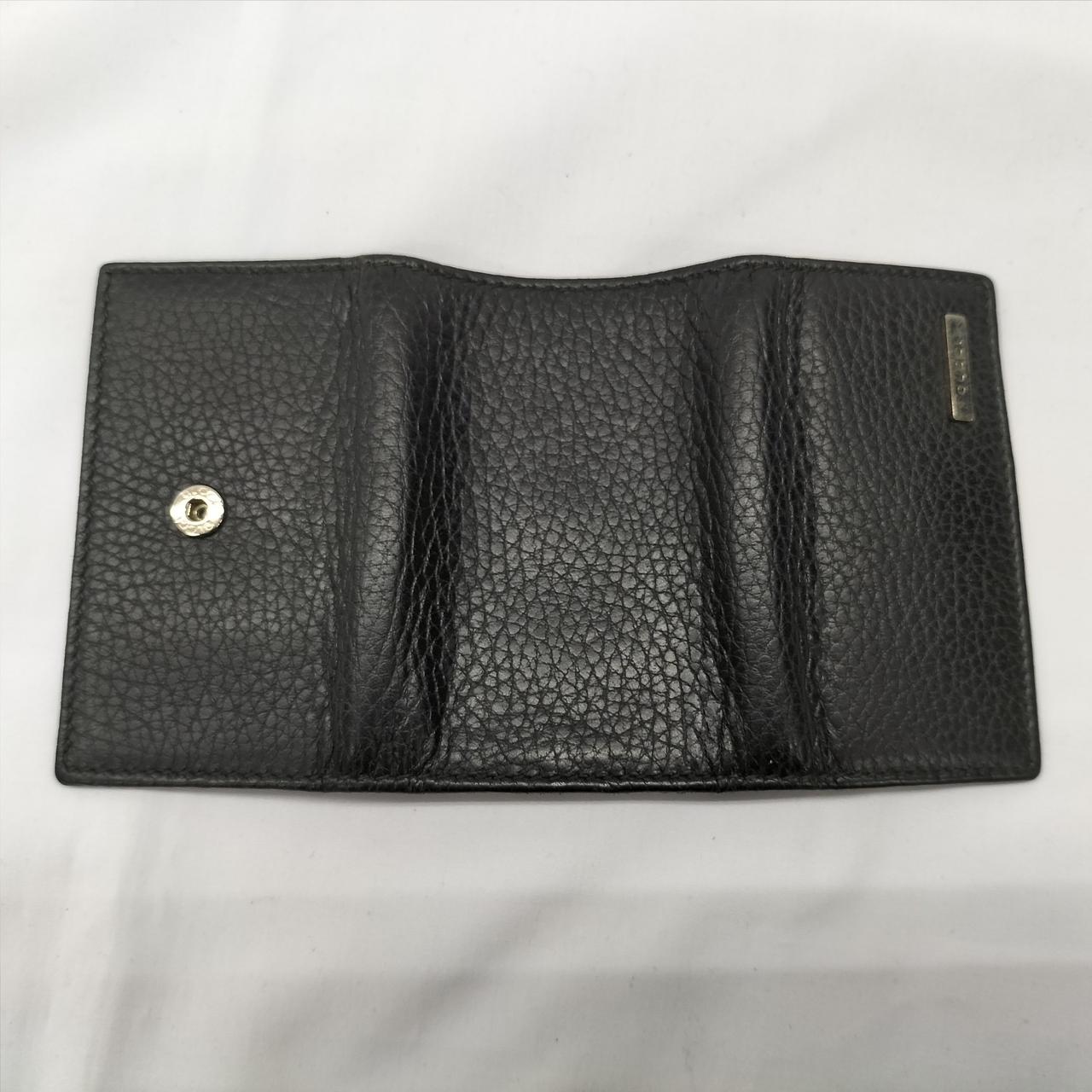 広げるとシワがよります。