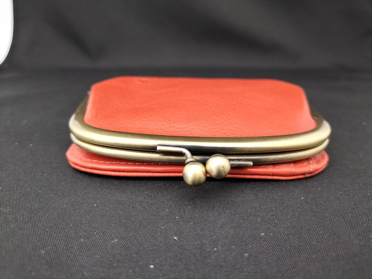 がま口部分ヨゴレあり