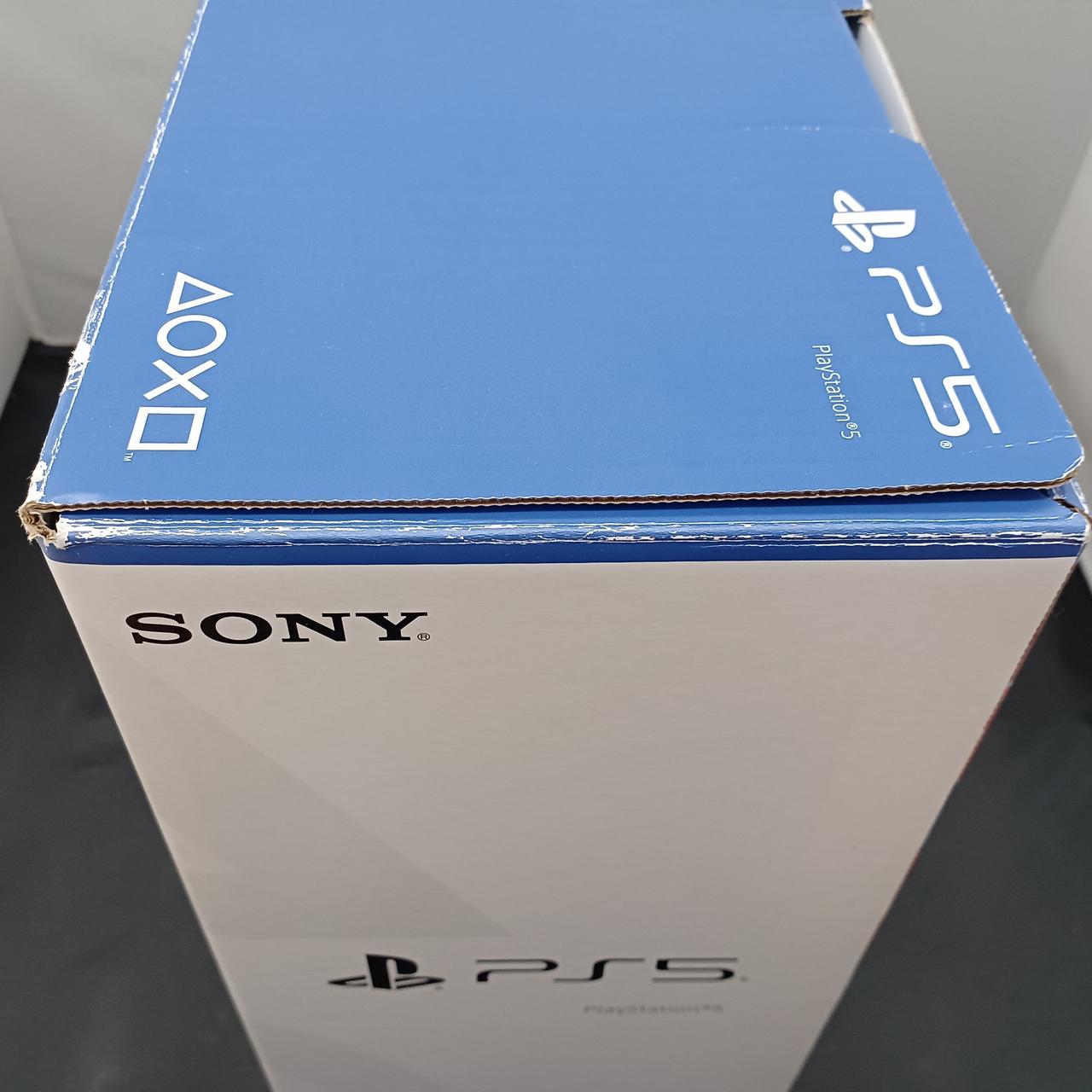 外箱スレキズが多いです