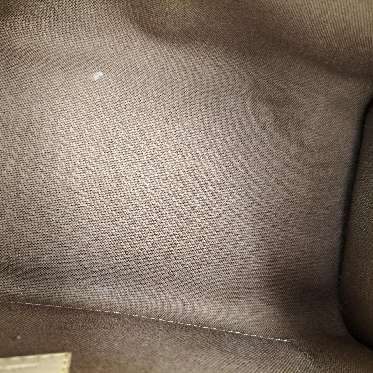 カビの跡少しあり