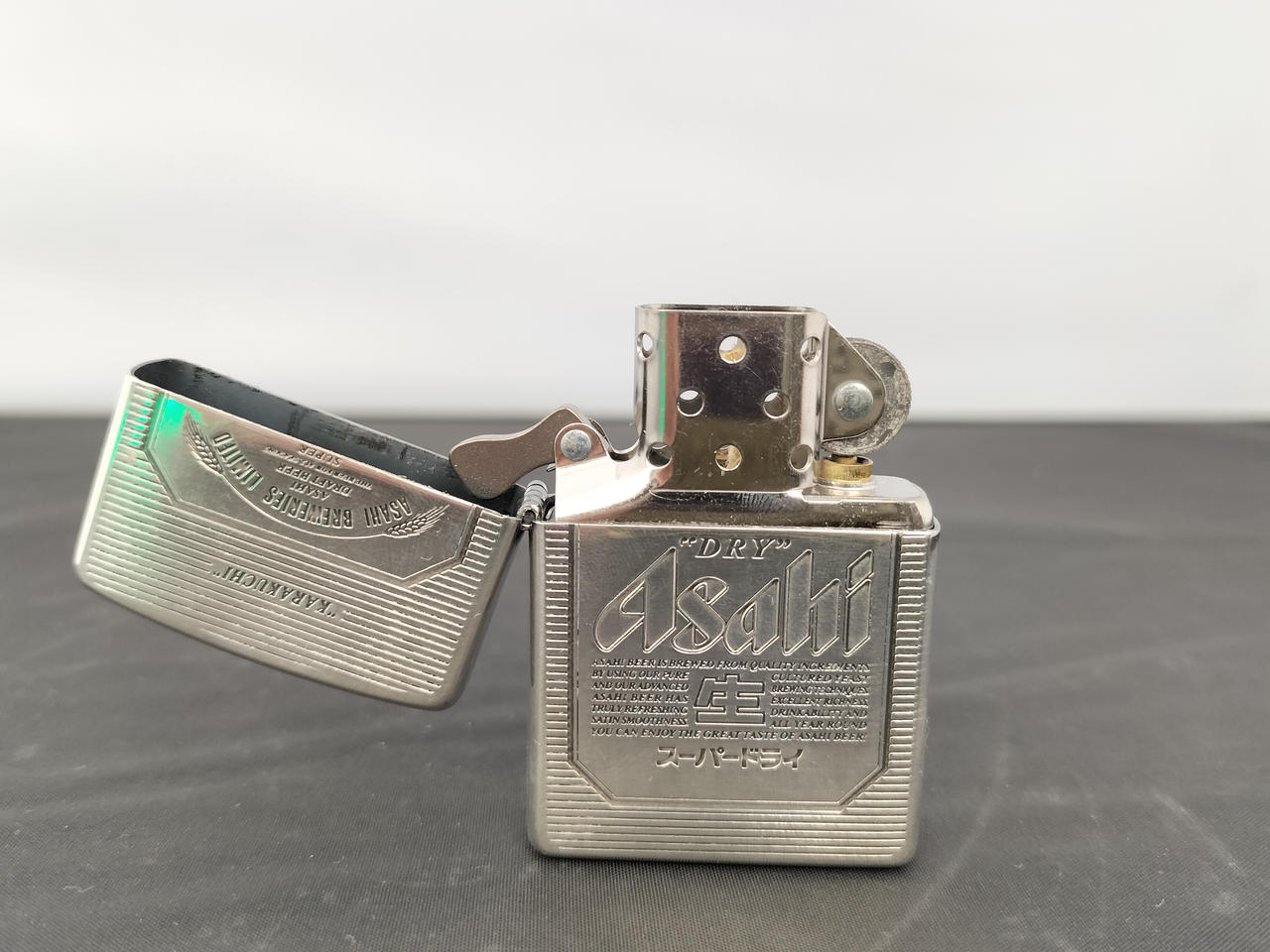 石は入っています。
火花出ました