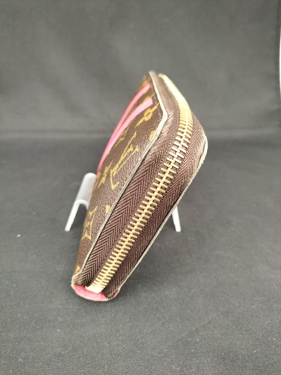 キズ、剥がれあり