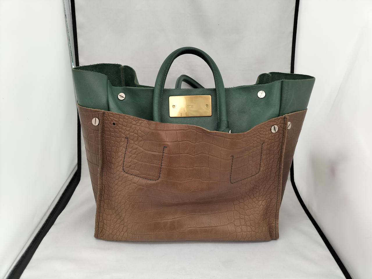 キズ多いお品物です