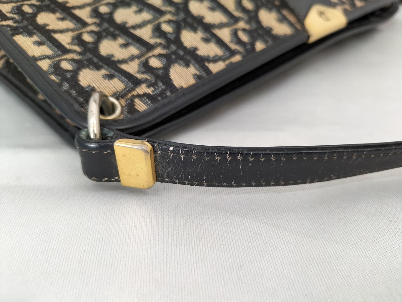 ショルダー劣化あり