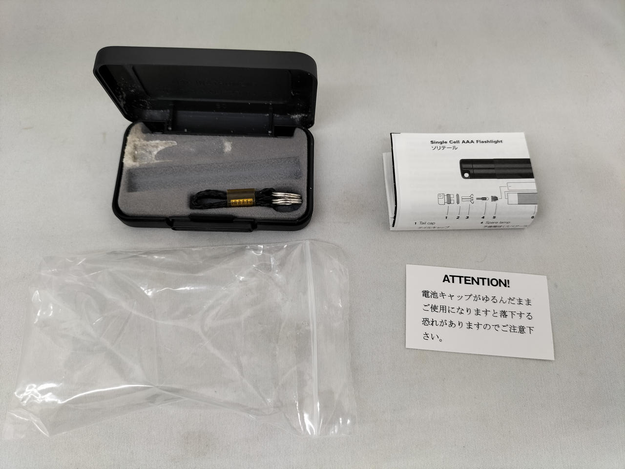 ケース液漏れあり