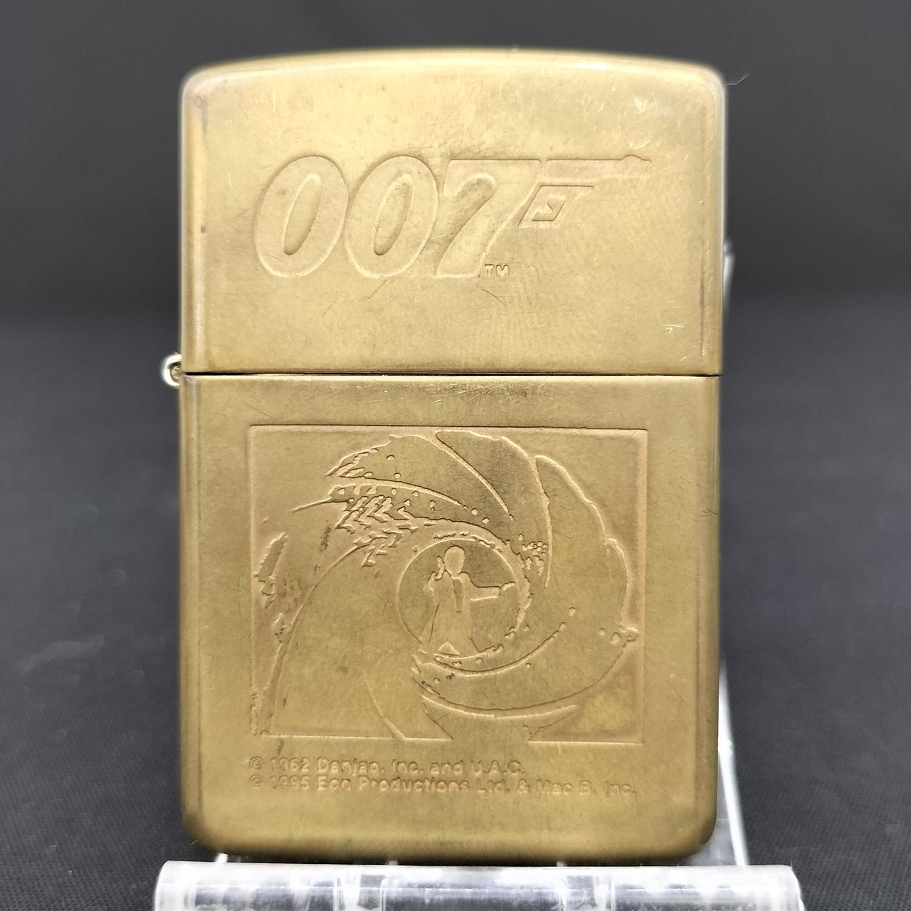 全体的にキズや汚れあり