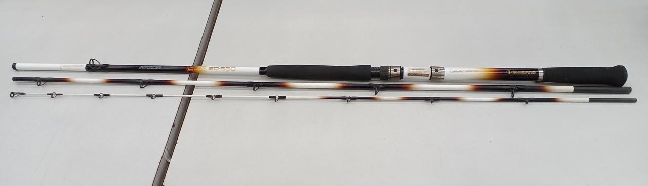 本体をプチプチ等で梱包後配送となります。