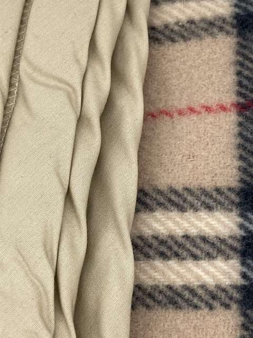 箱底面側虫食いあり