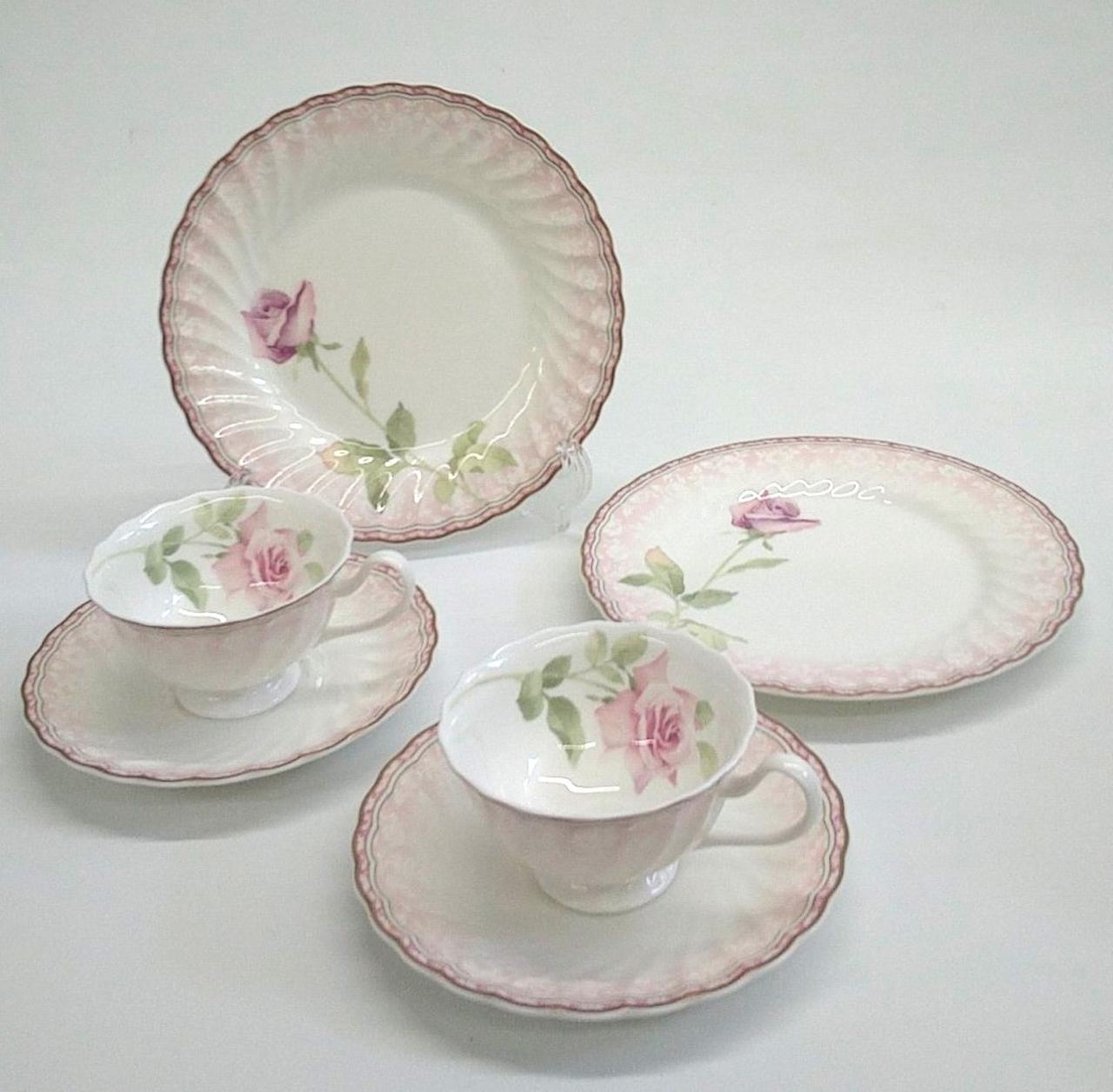 スタンドはつきません。