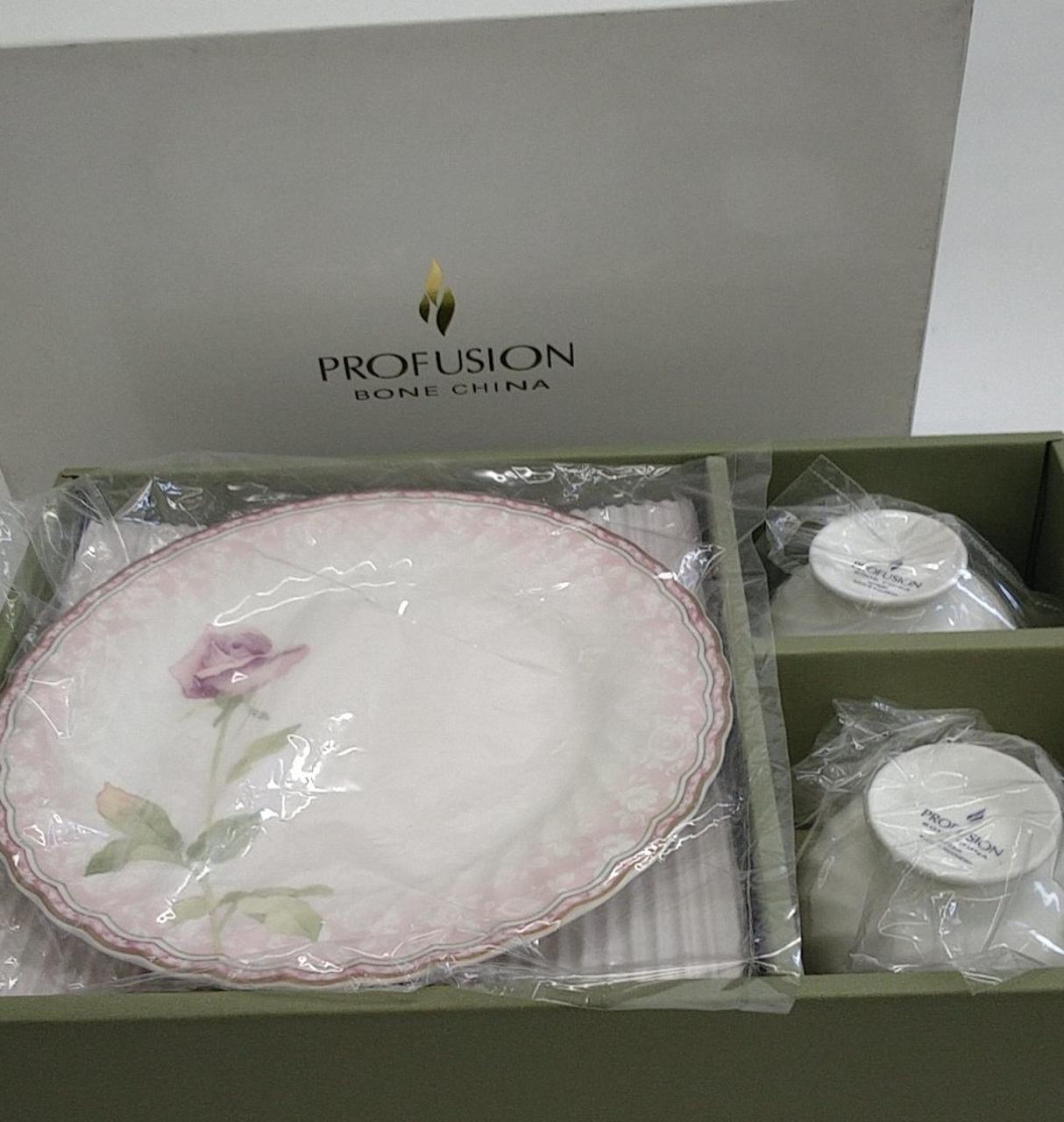 説明書等付属品なし。現状。