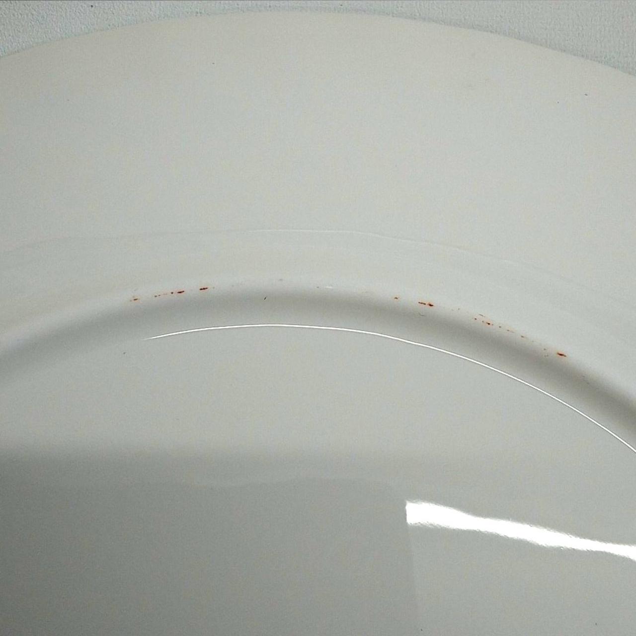 プレート裏擦れ、汚れあり、現状。