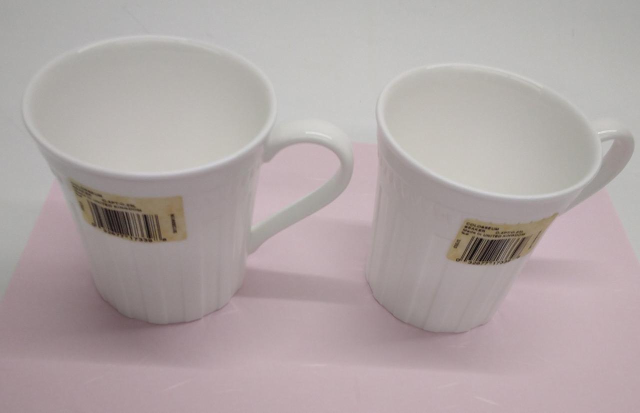 カップにシール貼ってあります。