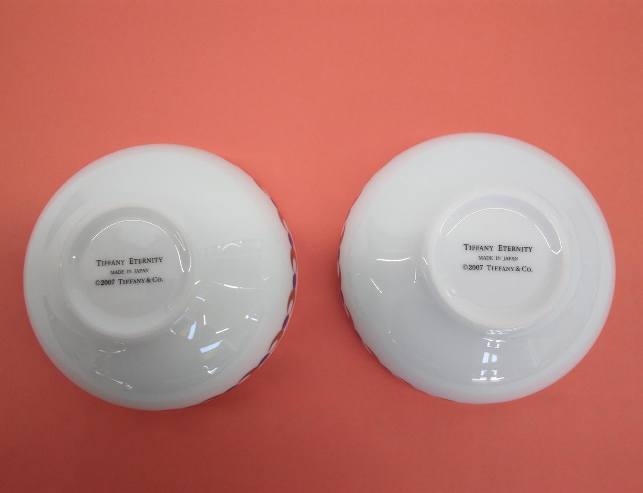 光の加減で見え方に違いあり。