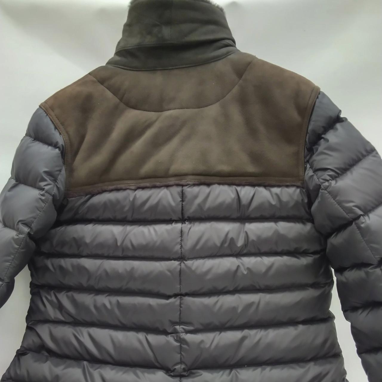 襟裏が少々色褪せしています。