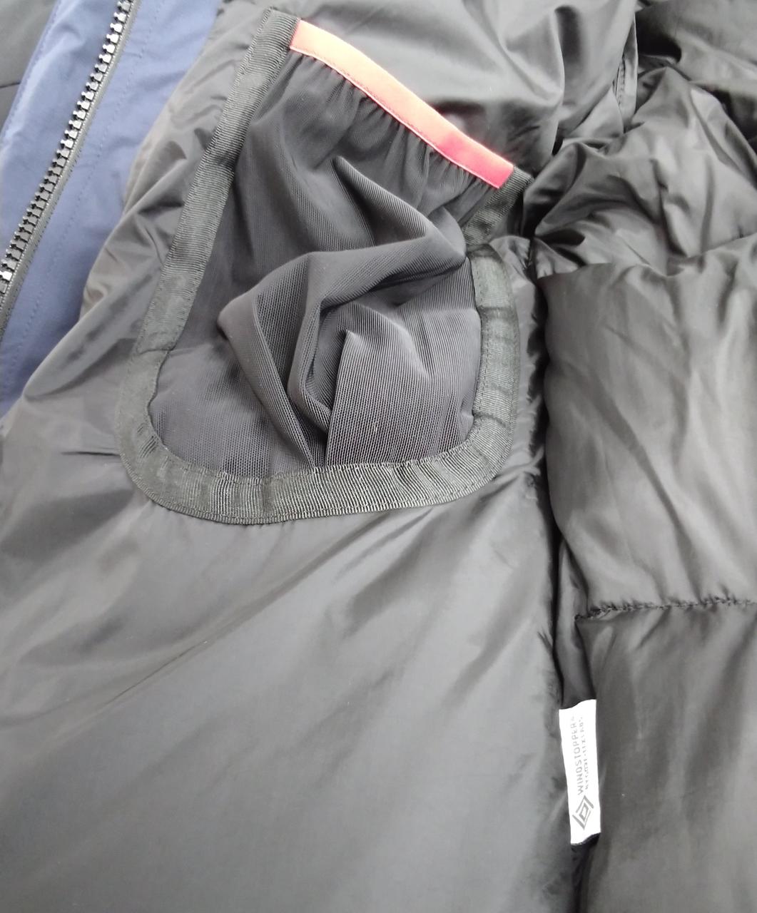 内ポケットは両側に付いてます。