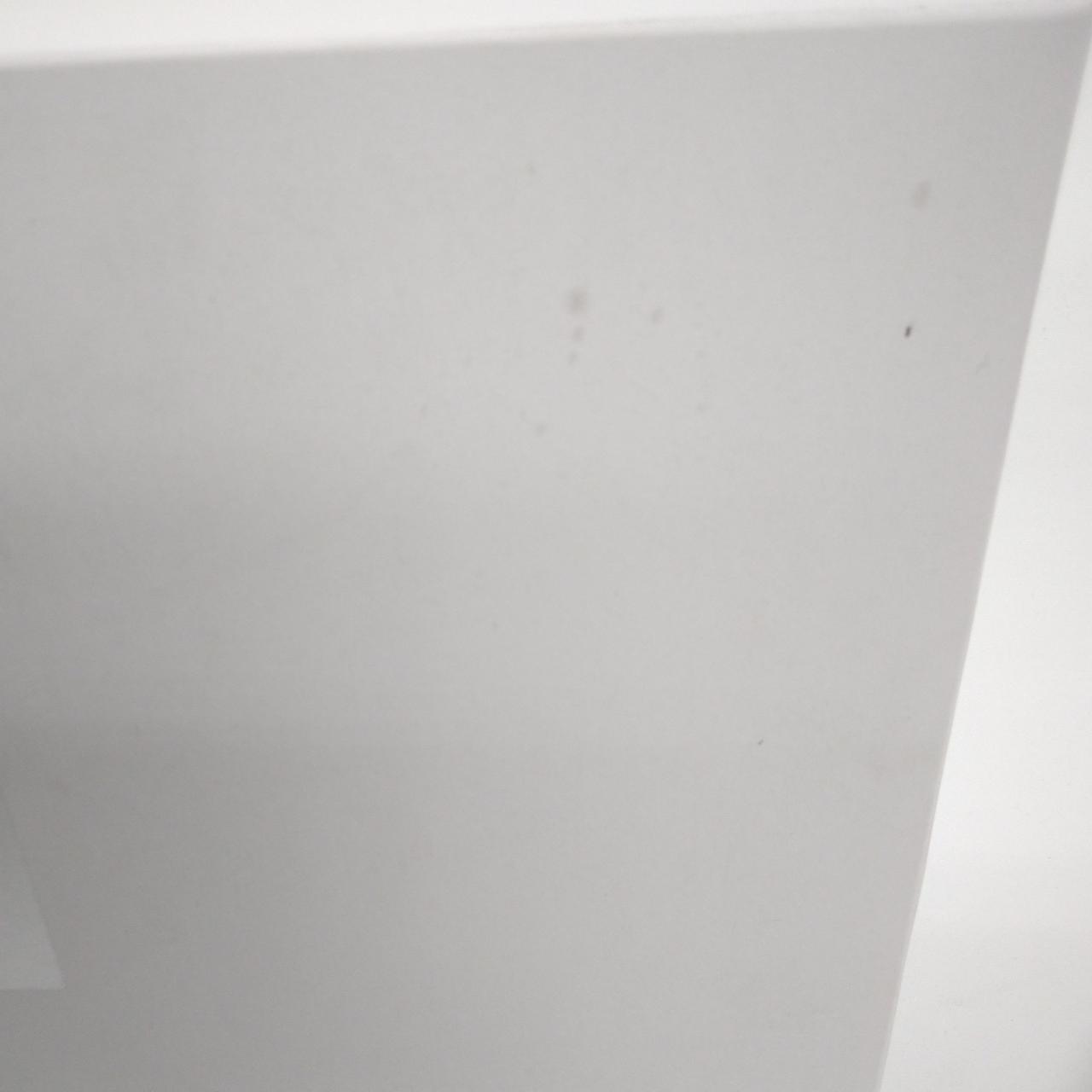 箱傷み、汚れあり。