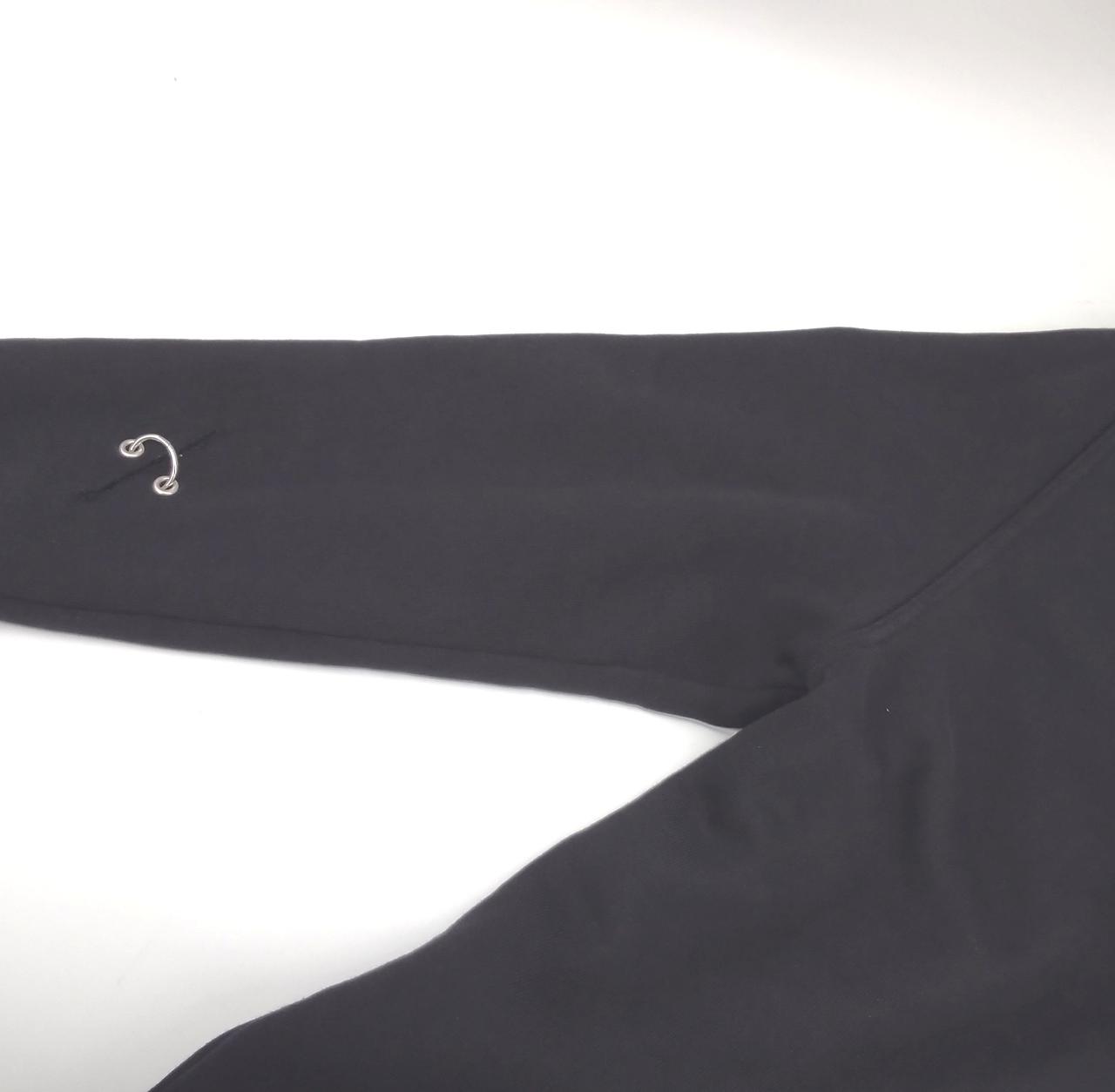 左袖はリングあり