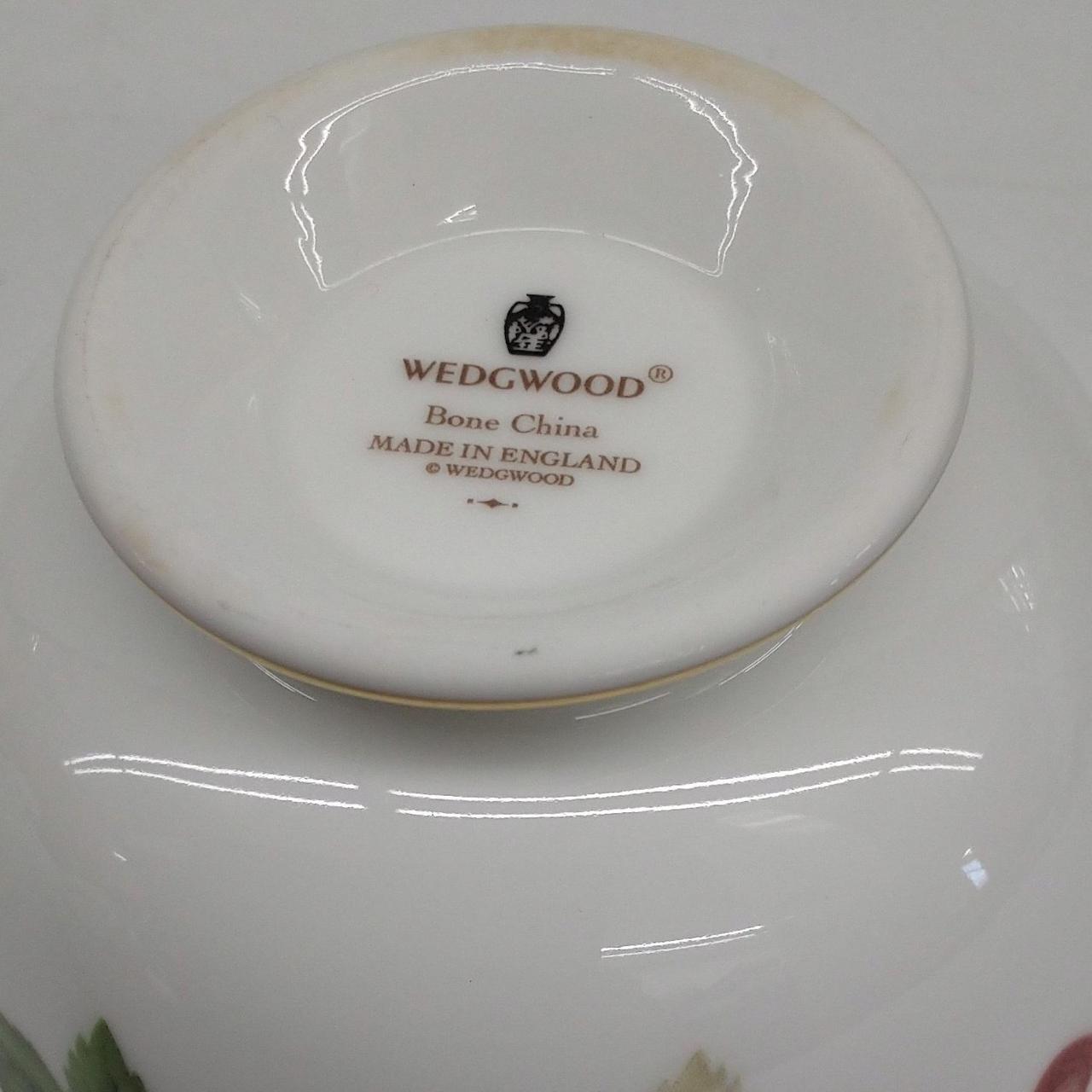 カップ糸底茶色、黒く汚れある物複数あり。