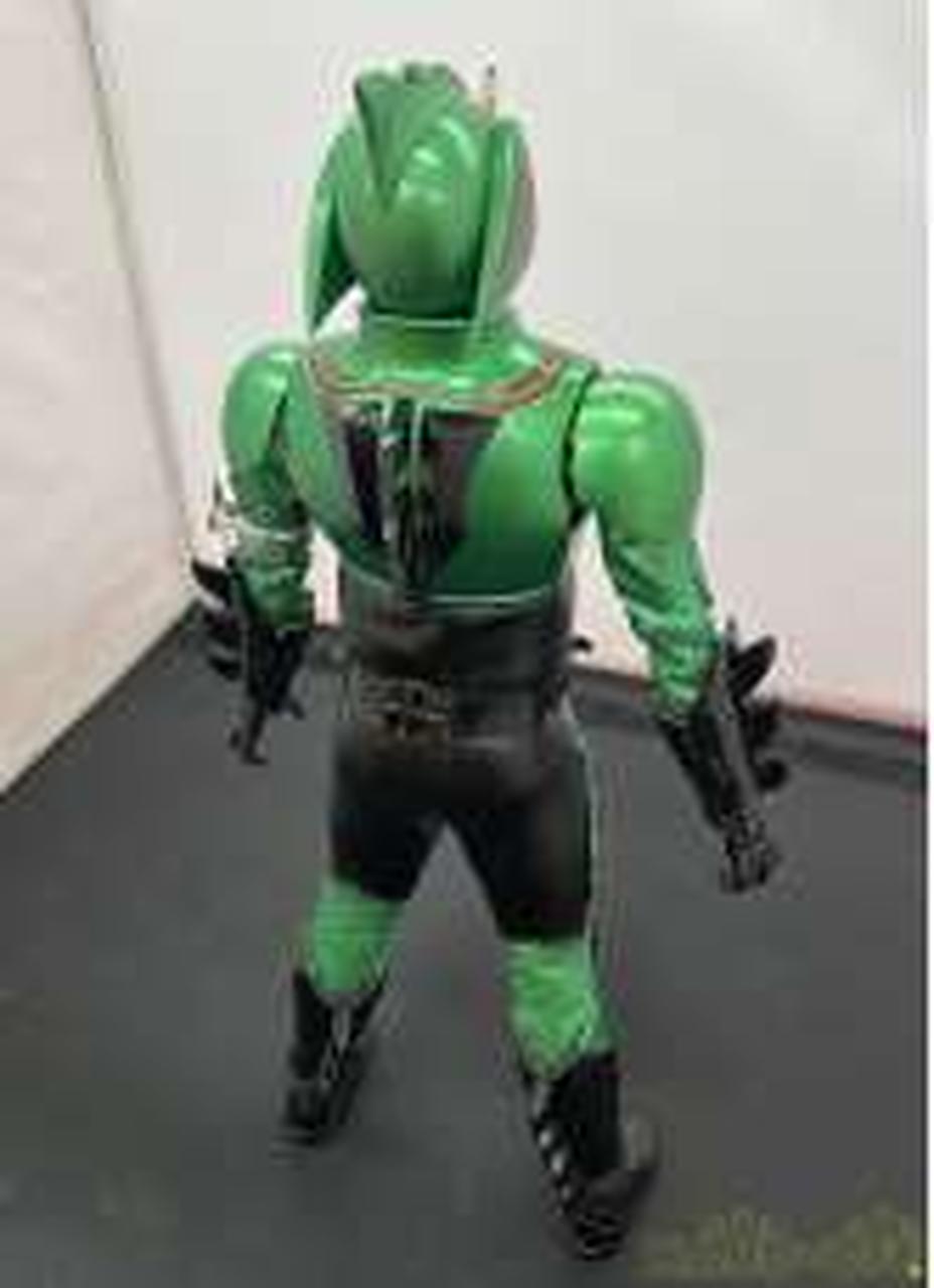 メディコム・トイ|仮面ライダーアマゾンオメガ|【ハードオフ公式通販