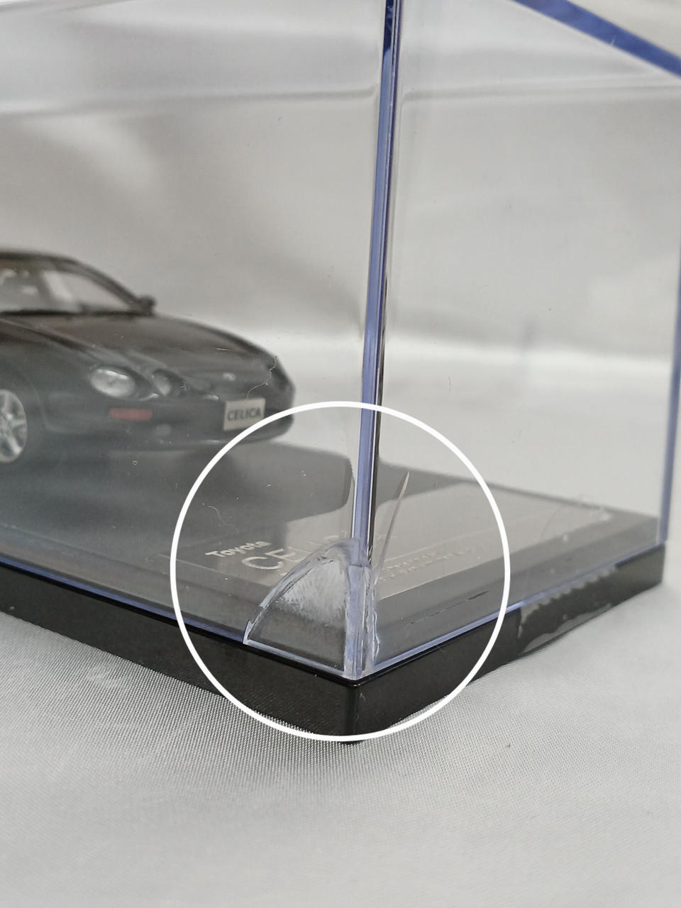 ケース割れあり