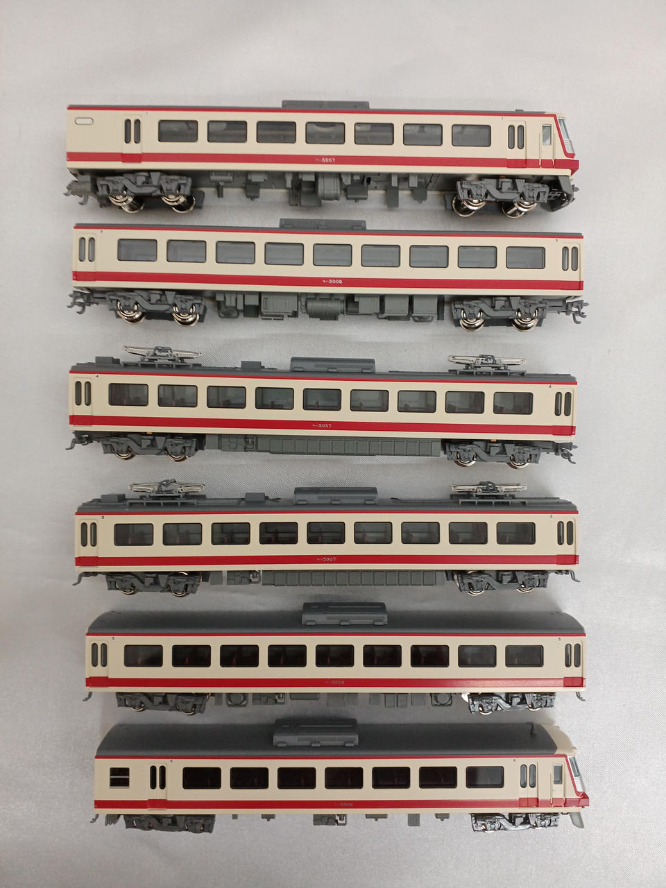 カトー 西武鉄道5000系 レッドアロー 初期型4両セット 西武鉄道5000系「レッドアロー」初期形 4両セット | KATO(カトー
