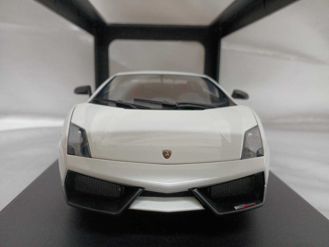 AUTOART|ガヤルド LP570 スーパートロフェオ ストラダーレ