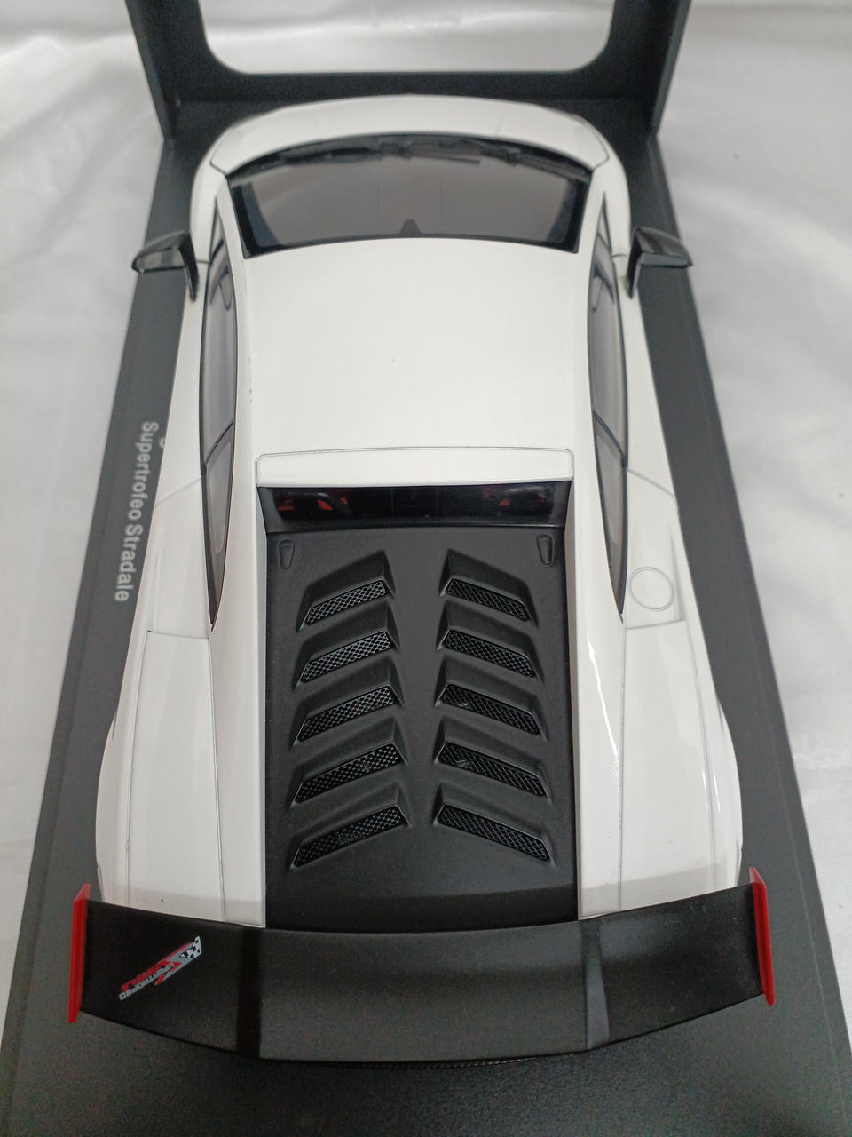 AUTOART|ガヤルド LP570 スーパートロフェオ ストラダーレ|【ハード