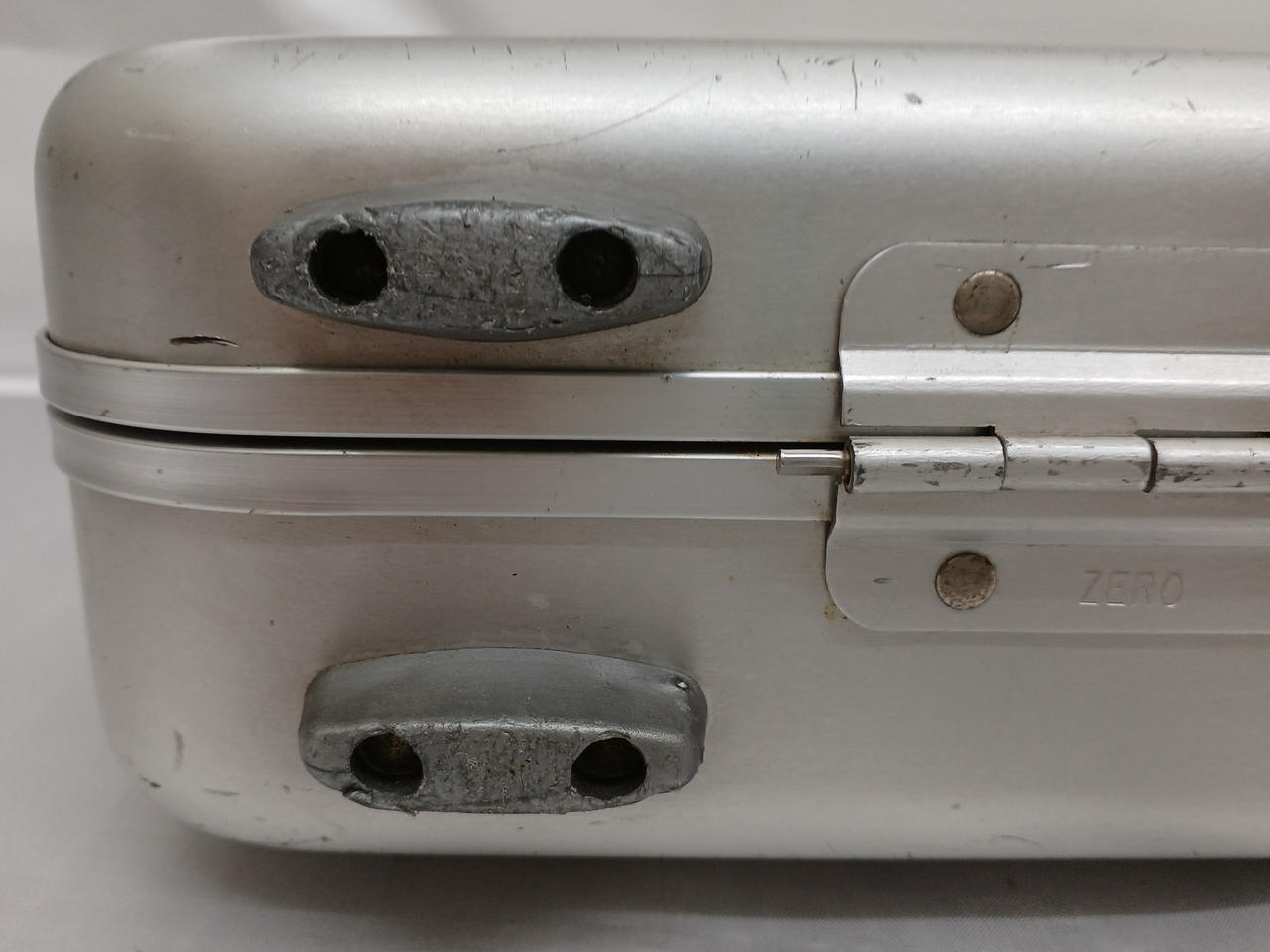 軸が出ています