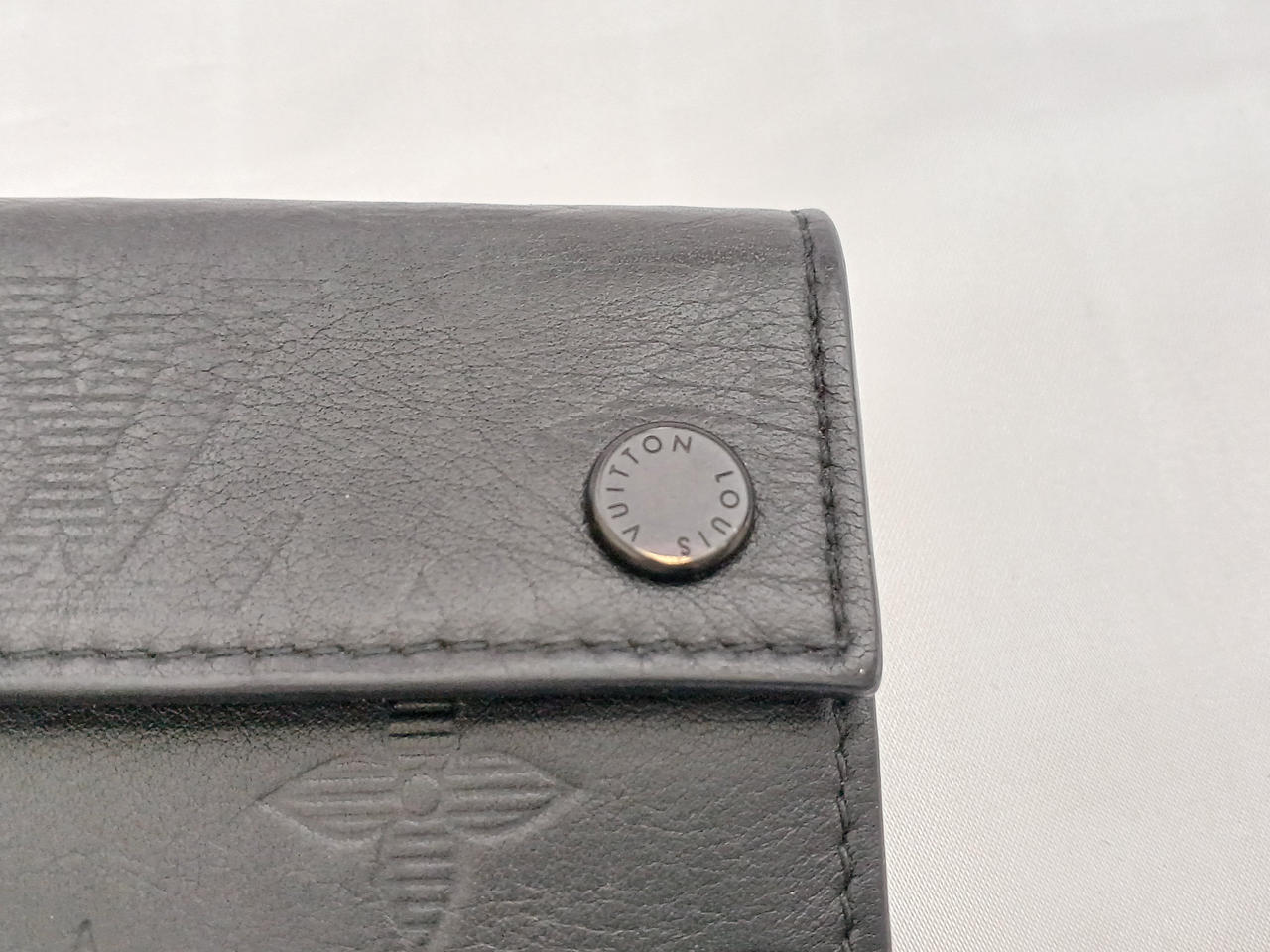 金具部分に変色あり