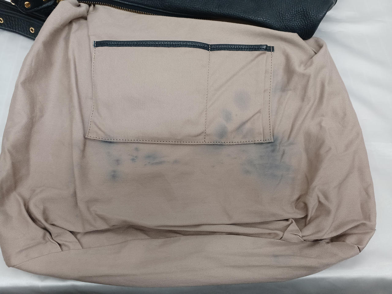 内布にシミあり