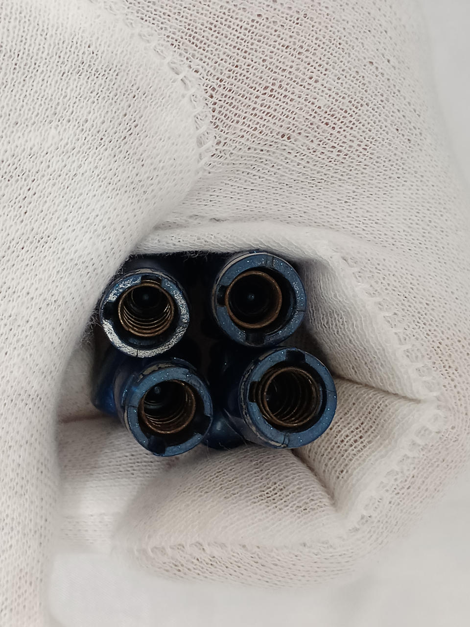 バネが錆びてます