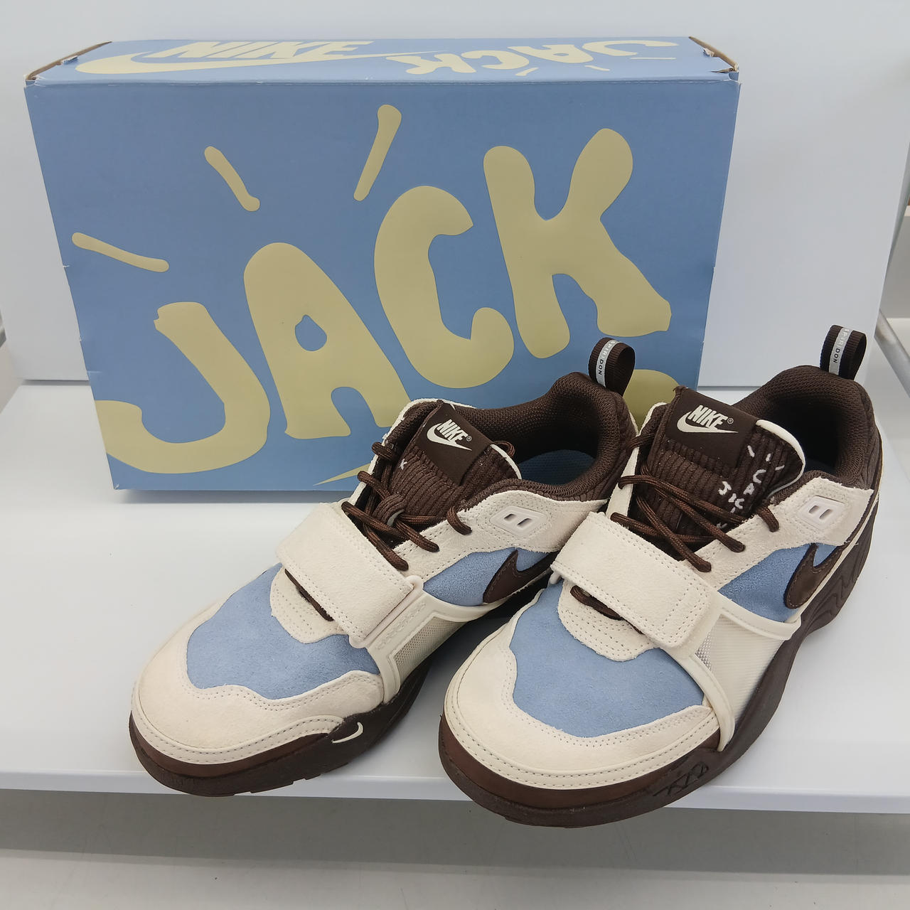 TRAVIS モデル入荷致しました！