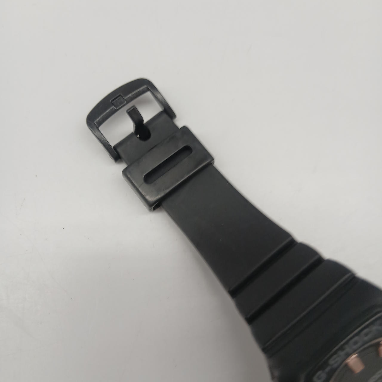 擦れや傷等使用感が有ります