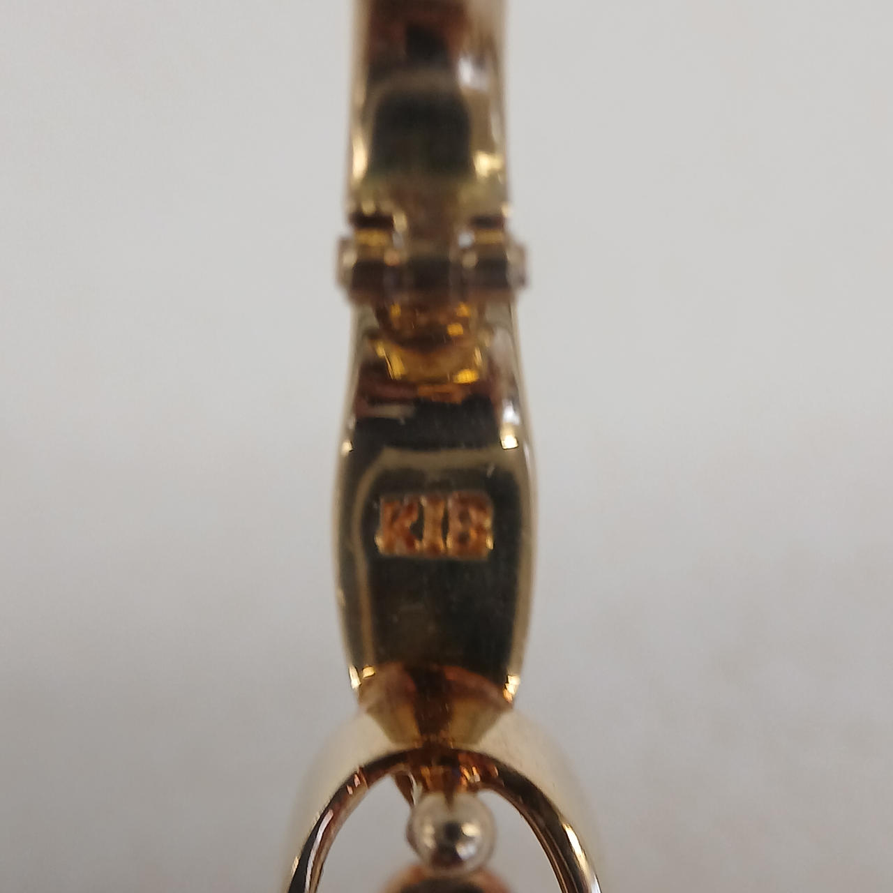 K18
