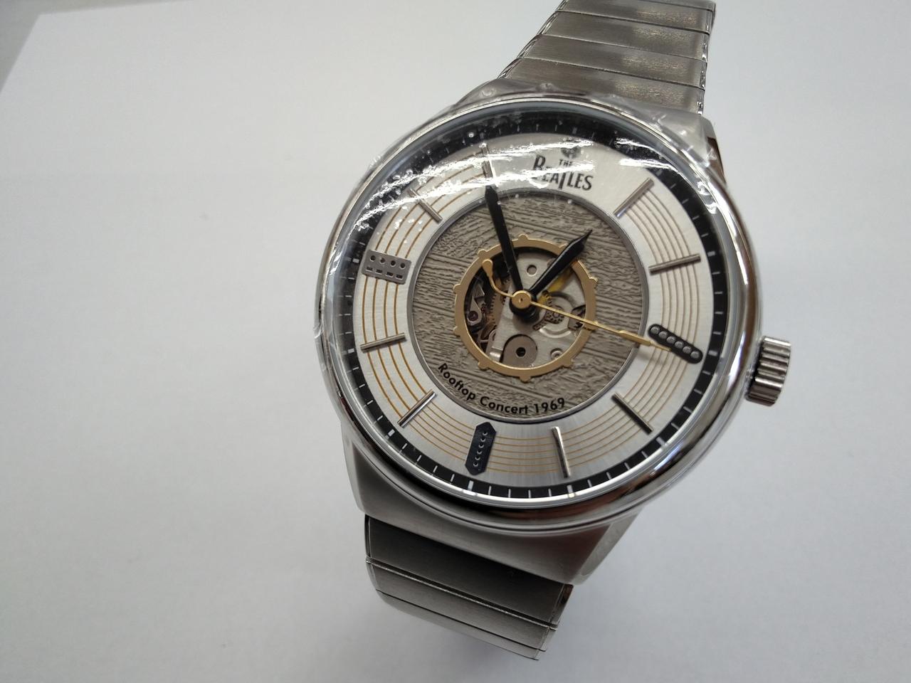 フィルムが貼ってます