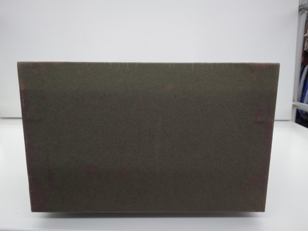 箱の変色、シミ、汚れあり