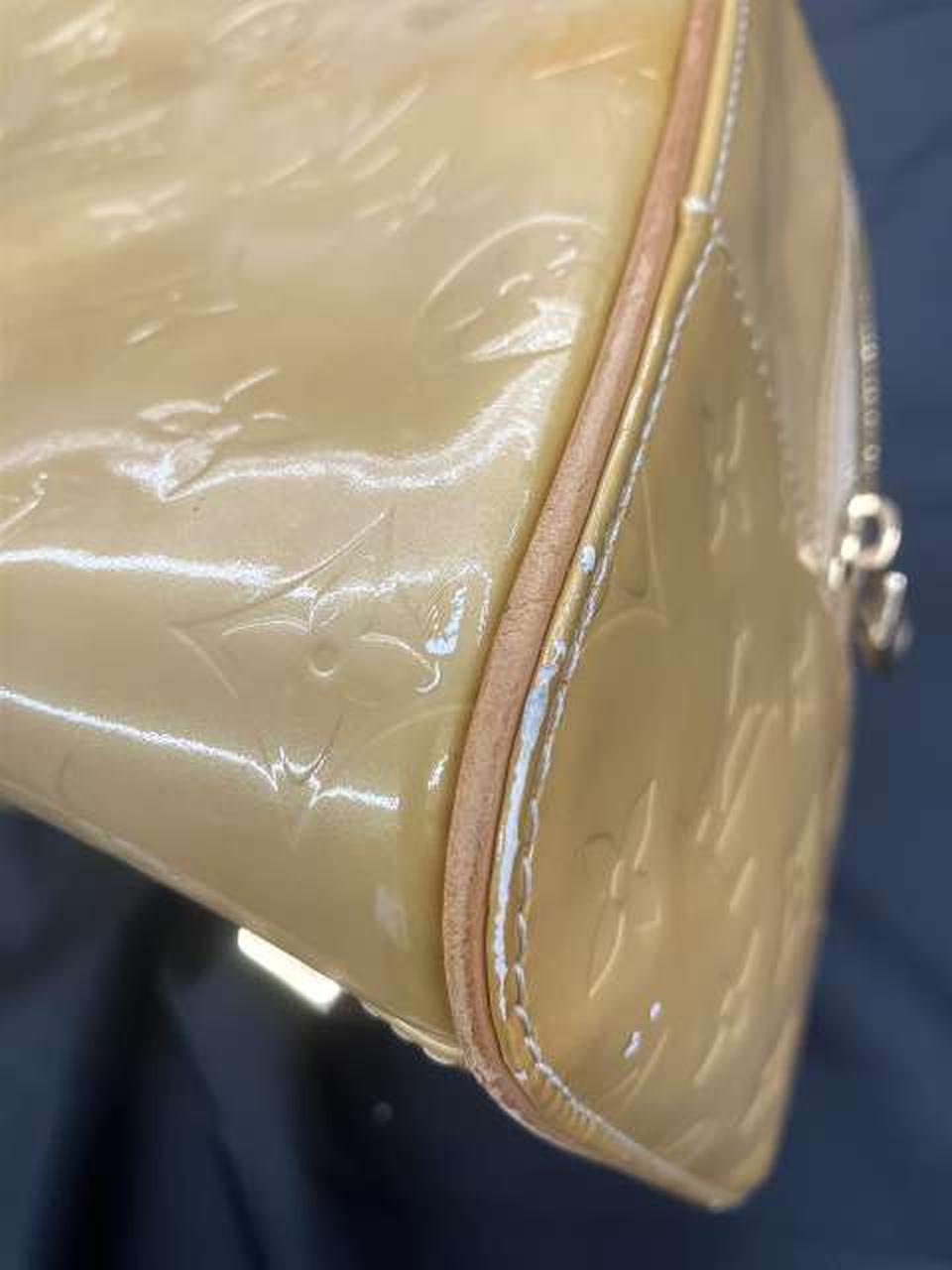 角スレあり、色剥げあり