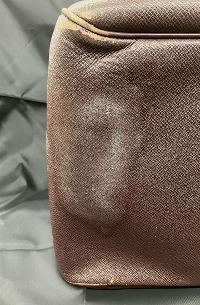 マチ部分、汚れあり