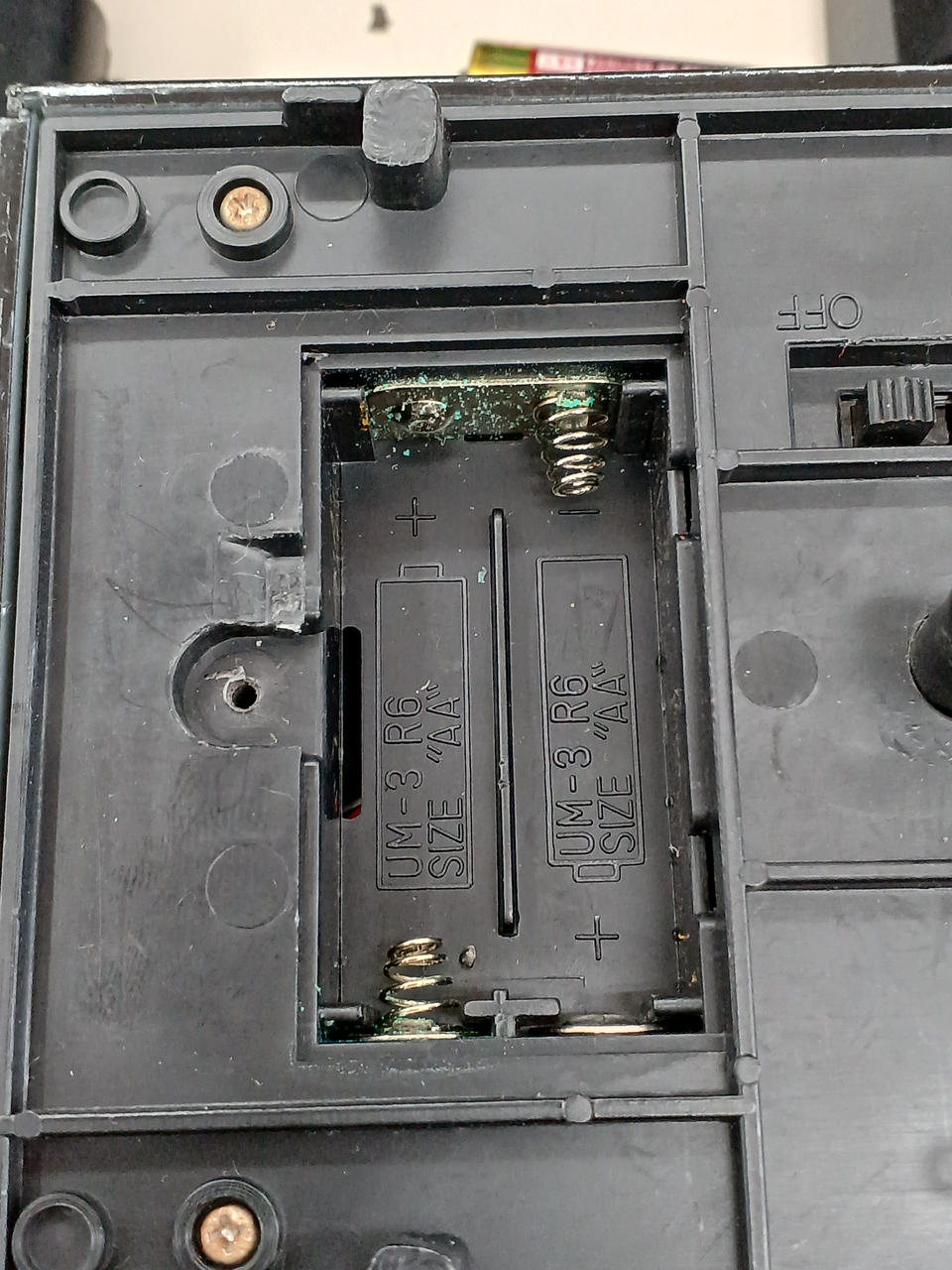 電極錆び、通電はします。