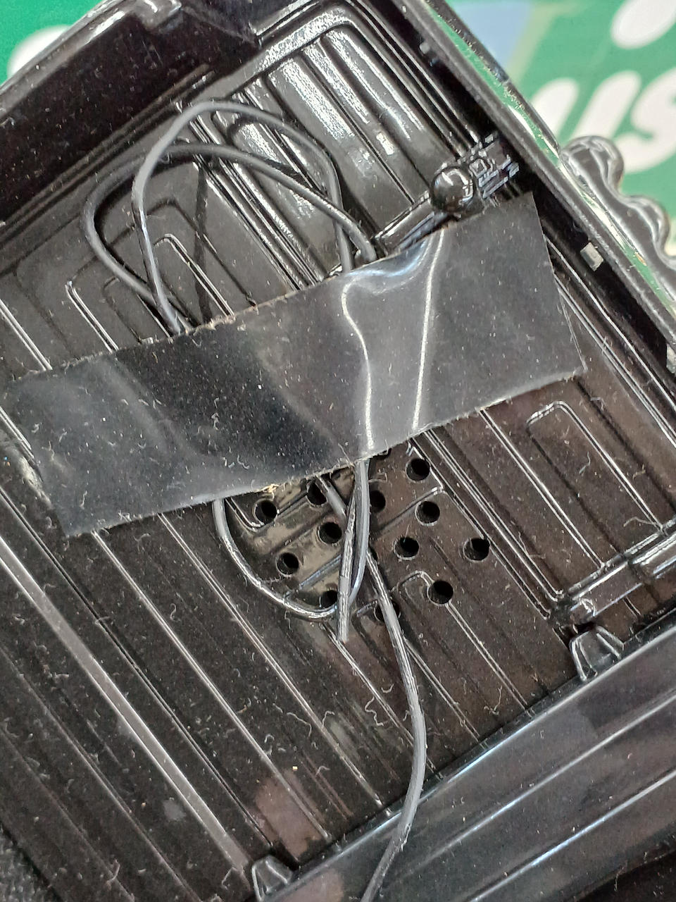 アンテナ線、長期間貼りっぱなし