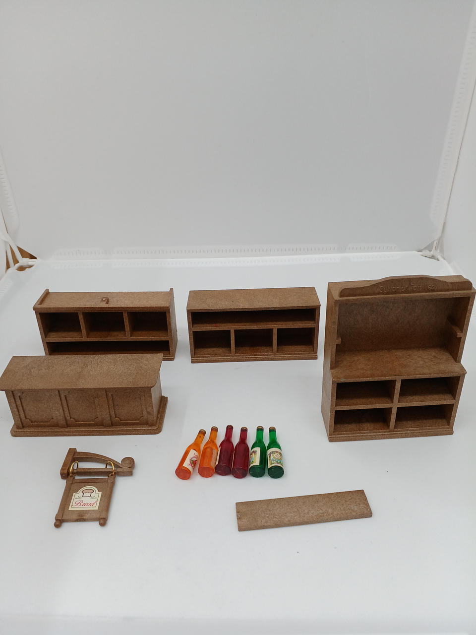 付属している家具、パーツです。