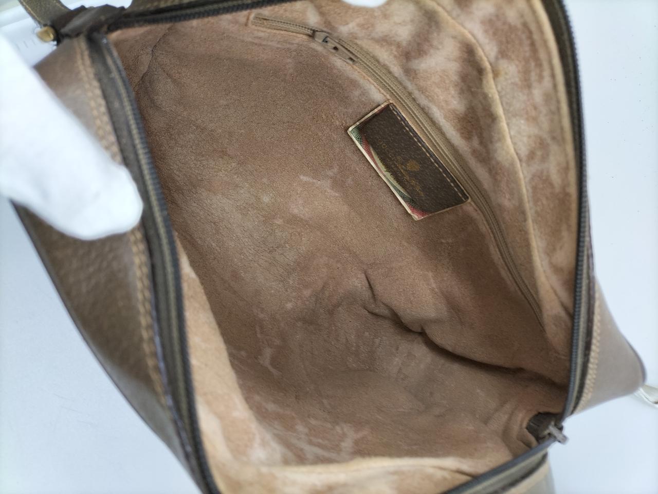 内側粉吹きあり