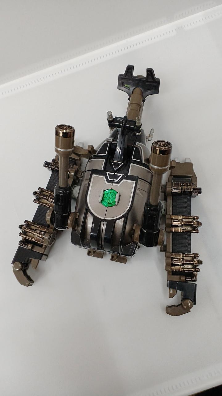 固着しており、これ以上の展開は断念