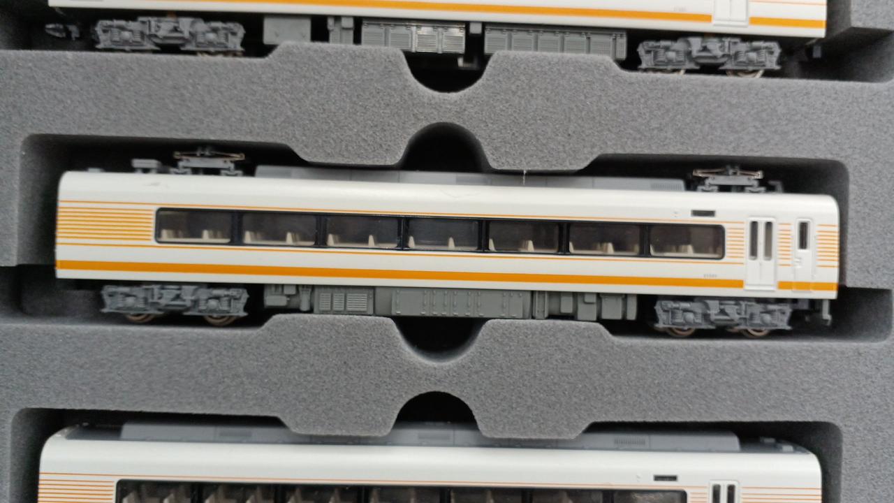 三両目、動力車
動作OKです。