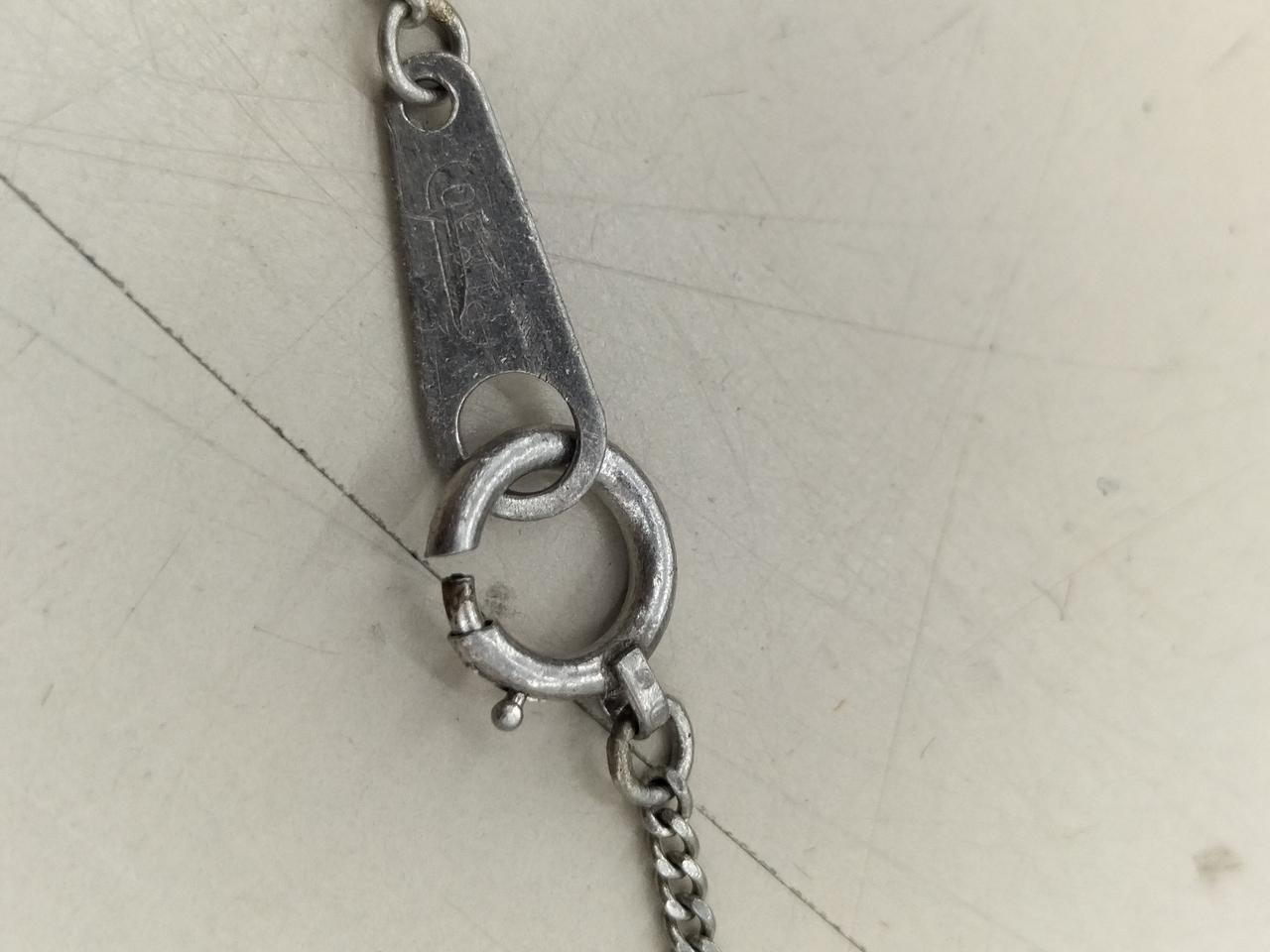 留め具箇所戻り悪いです