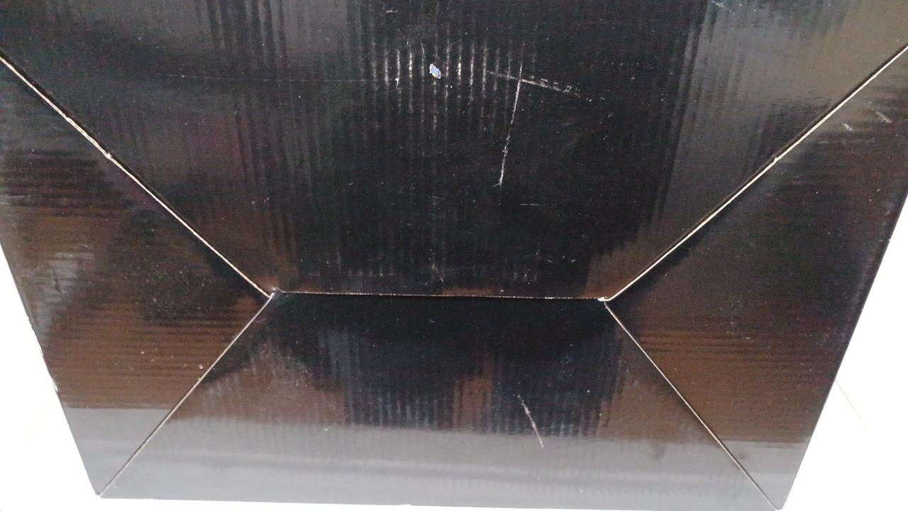 キズあり、テープの痕跡はありません。